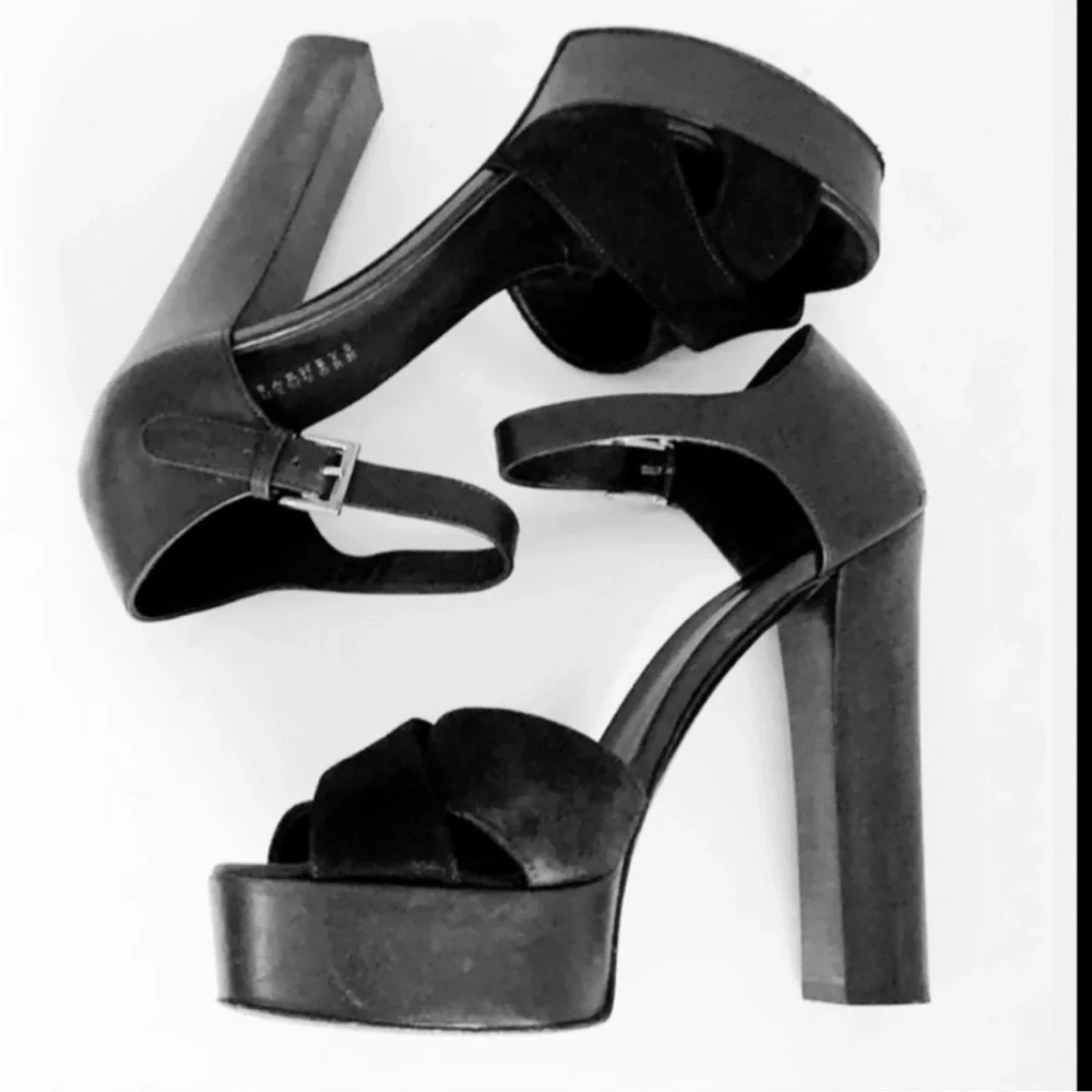 Authentic Barney's New York designer suede & leather platform sandals heels 8.5